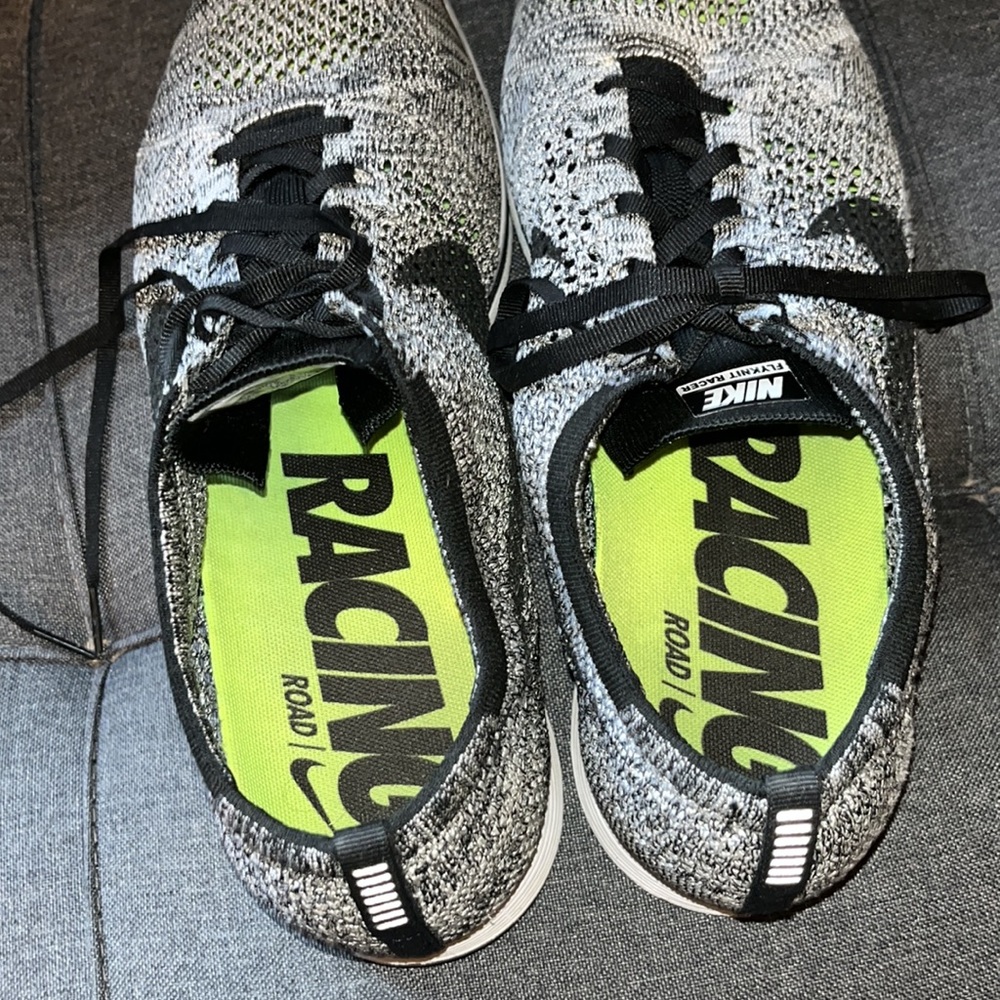 Nike Flyknit Racer 1.0 Oreo Size 13